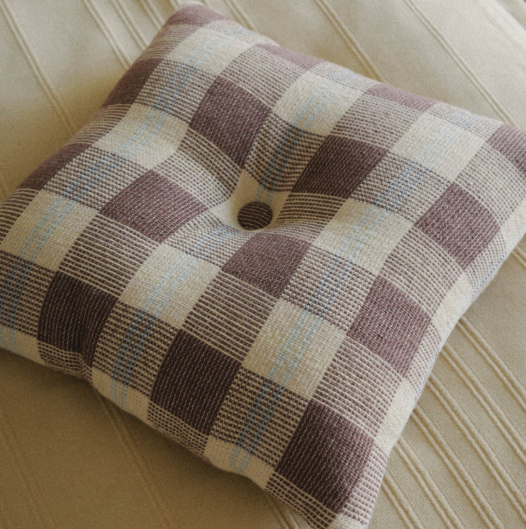 THROW PILLOWS